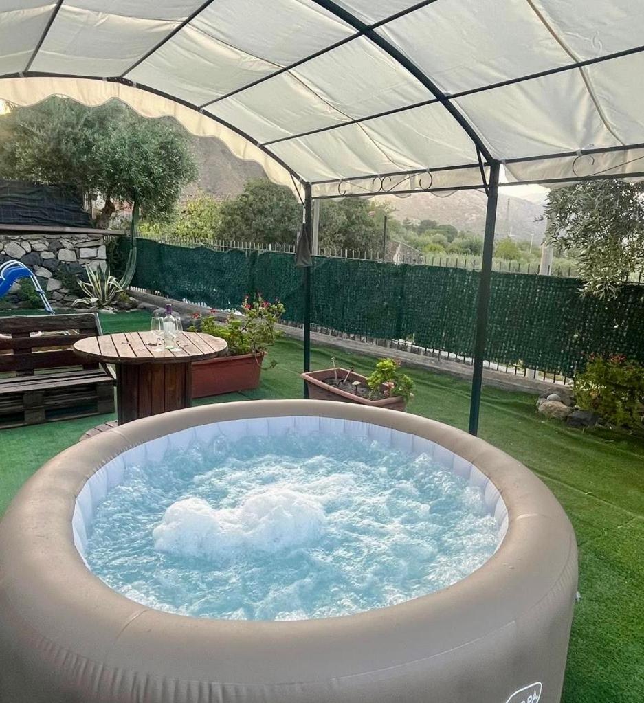 Casa Vacanze A Rava ฟรานกาวิลลา ดิ ซิชิเลีย ภายนอก รูปภาพ
