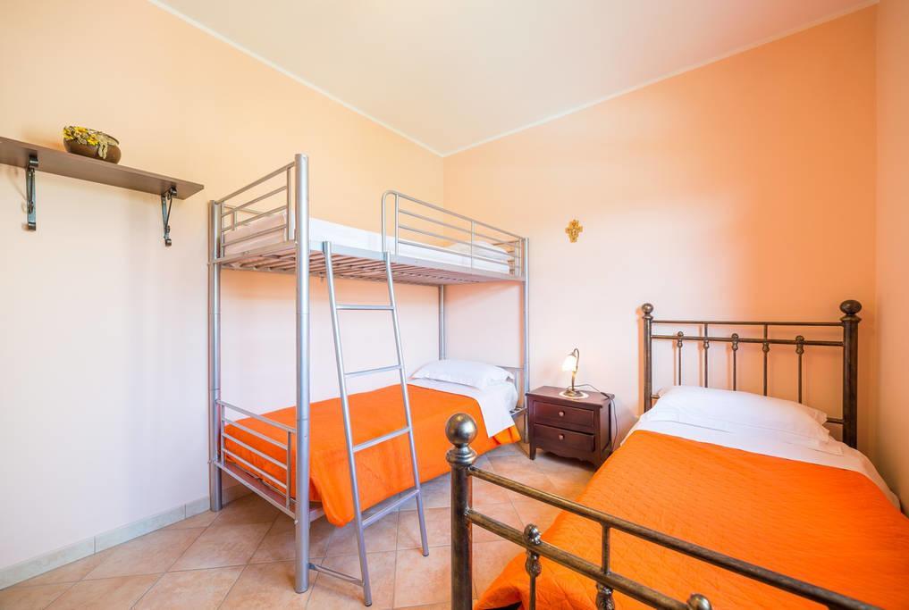 Casa Vacanze A Rava ฟรานกาวิลลา ดิ ซิชิเลีย ภายนอก รูปภาพ